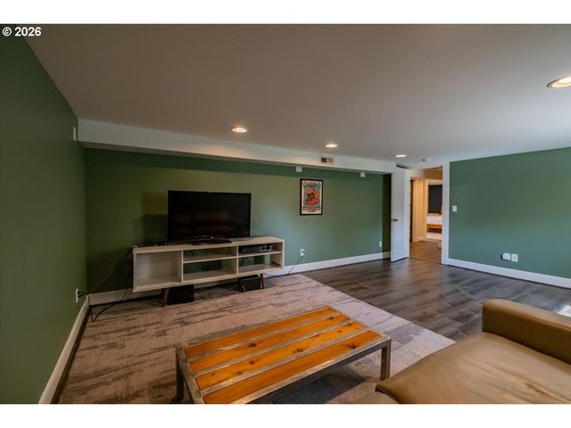 1905 Se DIVISION St, Portland, OR 97202