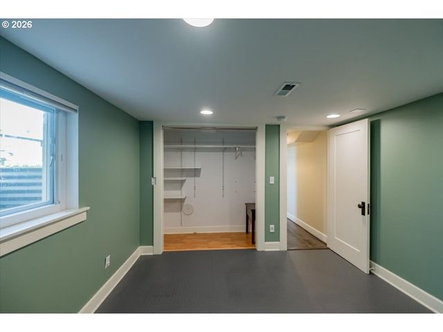 1905 Se DIVISION St, Portland, OR 97202