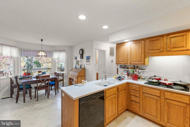 100 WINNS CIR, Winchester, VA 22602