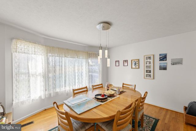 100 WINNS CIR, Winchester, VA 22602