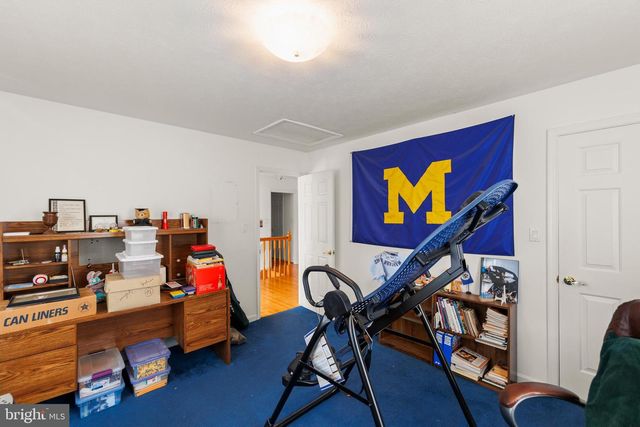 100 WINNS CIR, Winchester, VA 22602