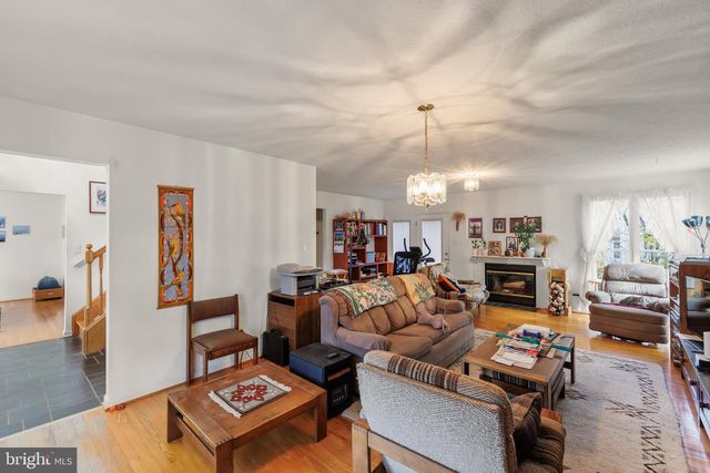 100 WINNS CIR, Winchester, VA 22602