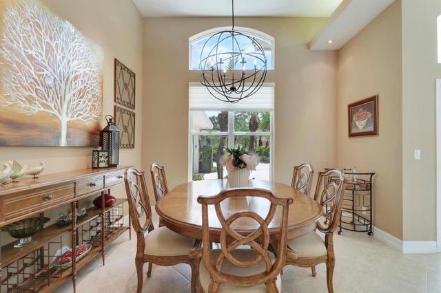 10120 Inverness Way, Port St Lucie, FL 34986