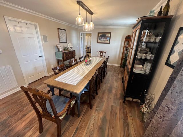 201 BEECHVIEW DR, Clifton, TN 38425