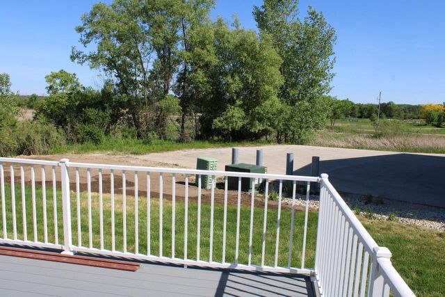 1320 Kettle DRIVE, Kewaskum, WI 53040