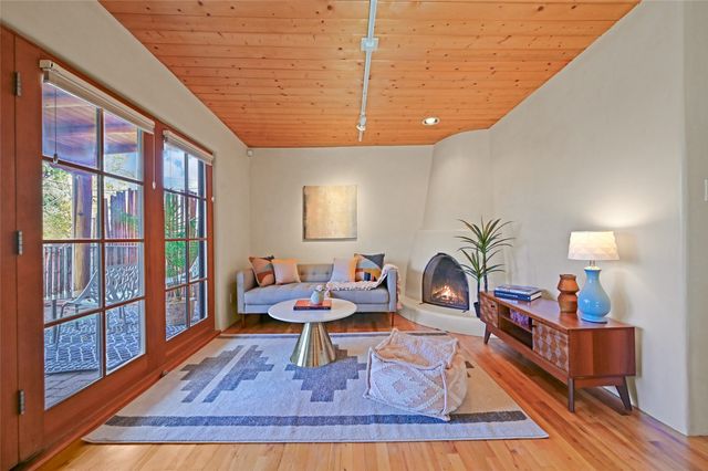 465 Camino Don Miguel, Santa Fe, NM 87505