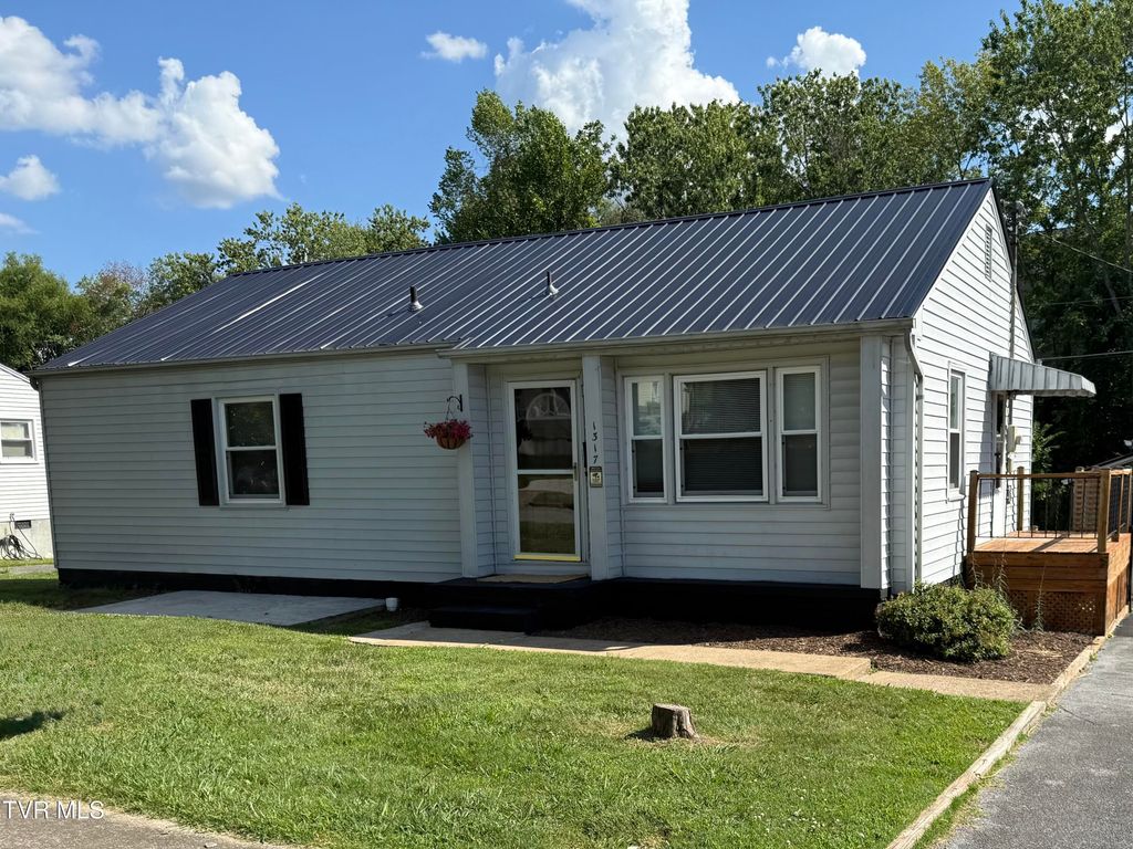 1317 Garden Drive, Kingsport, TN 37664