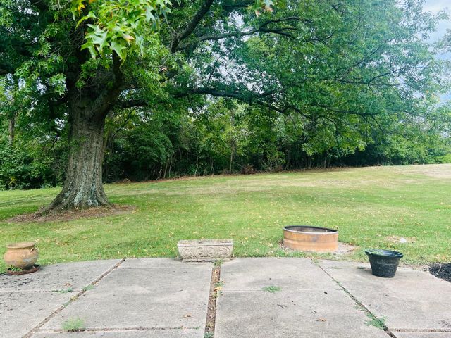 714 St Matthews Circle, Taylor Mill, KY 41015