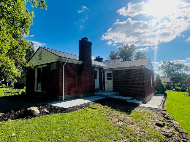 714 St Matthews Circle, Taylor Mill, KY 41015