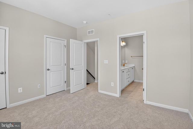 7855 PRESIDENTIAL PKWY, Upper Marlboro, MD 20774