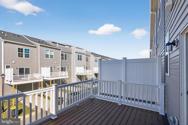 7855 PRESIDENTIAL PKWY, Upper Marlboro, MD 20774