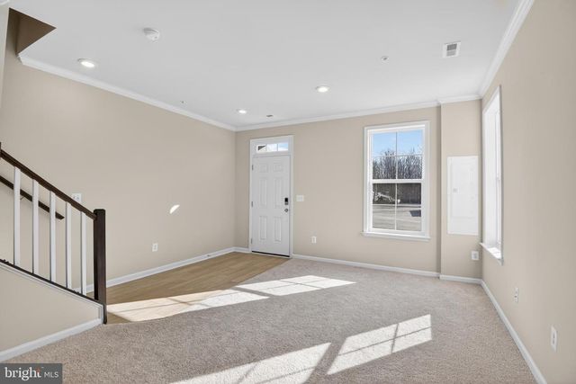 7855 PRESIDENTIAL PKWY, Upper Marlboro, MD 20774