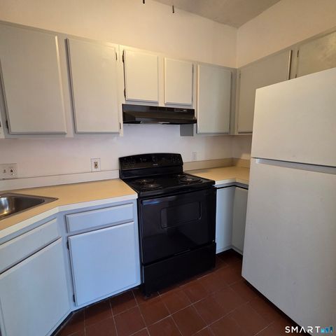 52 Atwood Street 3B, Hartford, CT 06105