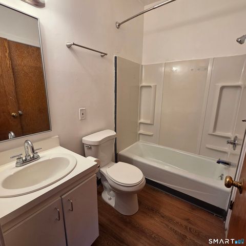 52 Atwood Street 3B, Hartford, CT 06105