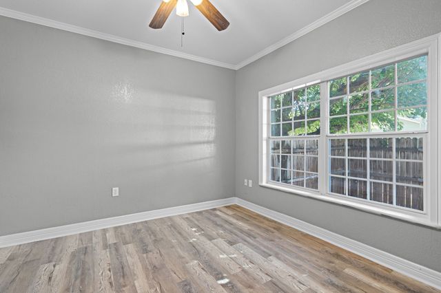 416 E Akard, Weatherford, TX 76086