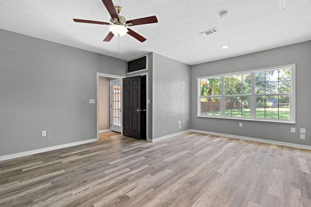 416 E Akard, Weatherford, TX 76086