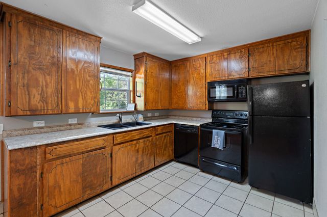 416 E Akard, Weatherford, TX 76086