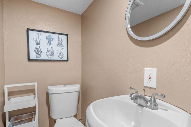 416 E Akard, Weatherford, TX 76086