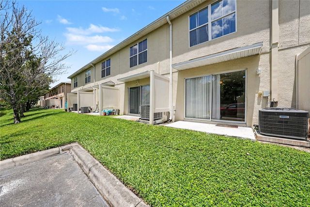 8106 SILENT CREEK DRIVE, Tampa, FL 33615
