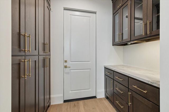 25 Wentworth Gate Path, Houston, TX 77027