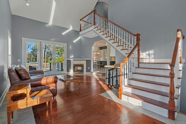 101 Governors Point Boulevard, Hendersonville, TN 37075