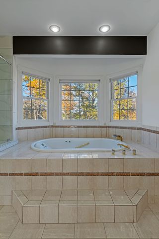 101 Governors Point Boulevard, Hendersonville, TN 37075