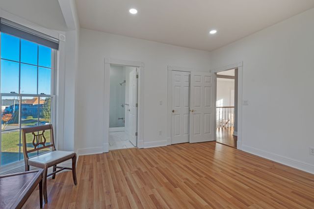 101 Governors Point Boulevard, Hendersonville, TN 37075