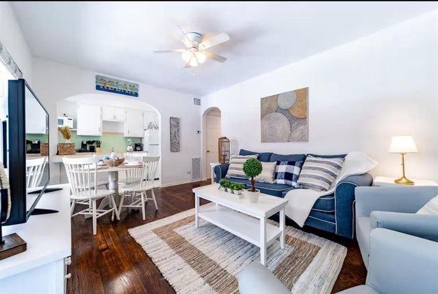 2617 NE 13th Court, Fort Lauderdale, FL 33304