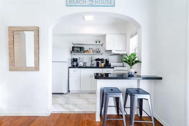 2617 NE 13th Court, Fort Lauderdale, FL 33304