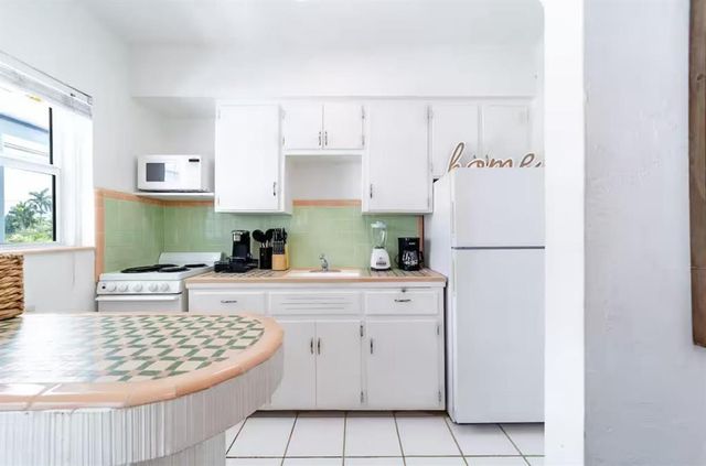 2617 NE 13th Court, Fort Lauderdale, FL 33304