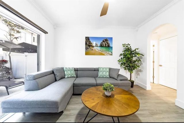 2617 NE 13th Court, Fort Lauderdale, FL 33304