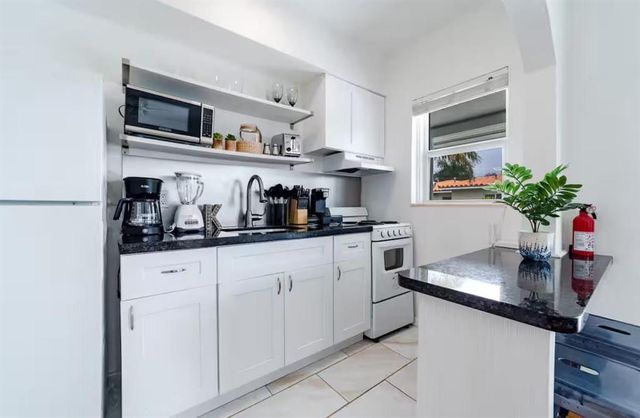 2617 NE 13th Court, Fort Lauderdale, FL 33304