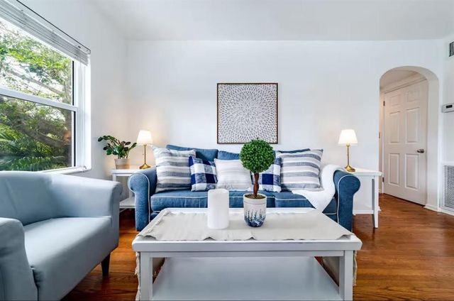 2617 NE 13th Court, Fort Lauderdale, FL 33304