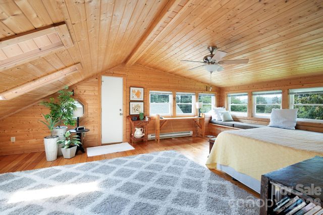 90 Jonestown Road, Asheville, NC 28804