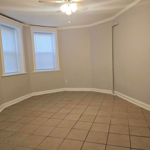 1825 S Lawndale Avenue, Chicago, IL 60623