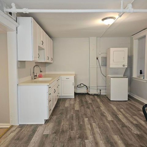 1825 S Lawndale Avenue, Chicago, IL 60623