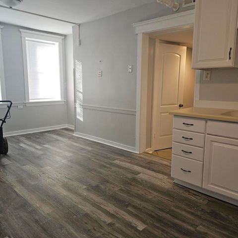 1825 S Lawndale Avenue, Chicago, IL 60623