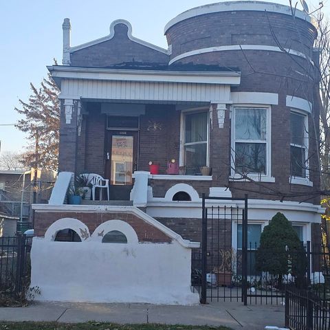 1825 S Lawndale Avenue, Chicago, IL 60623