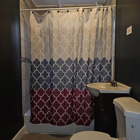 1825 S Lawndale Avenue, Chicago, IL 60623