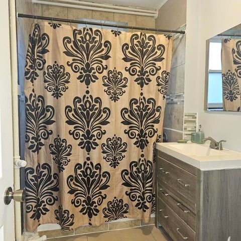 1825 S Lawndale Avenue, Chicago, IL 60623