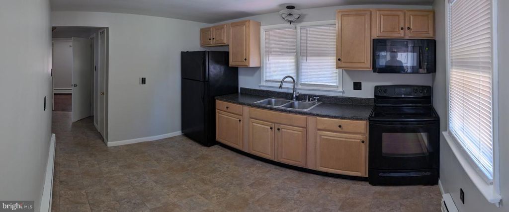 1051 HANOVER STREET ST, POTTSTOWN, PA 19464 — photo 3