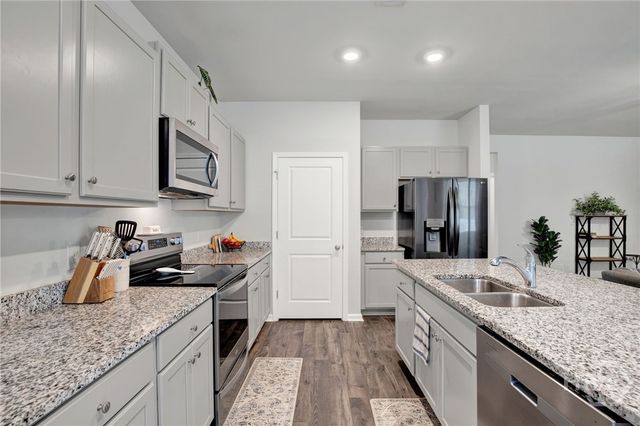 216 Sage Field Drive, Rincon, GA 31326