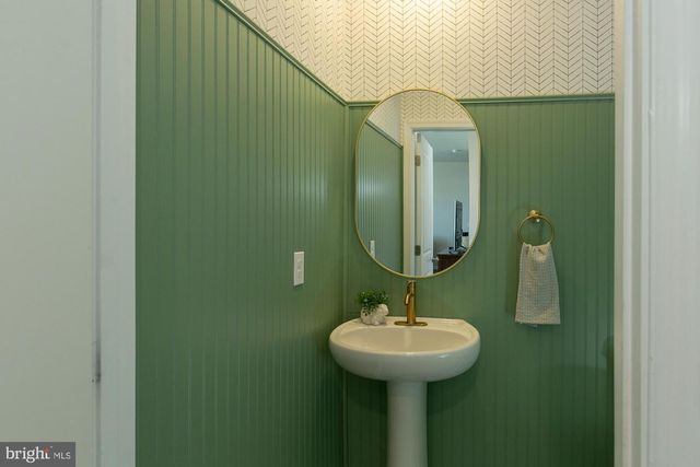 354 GUMSPRING DR, Charles Town, WV 25414