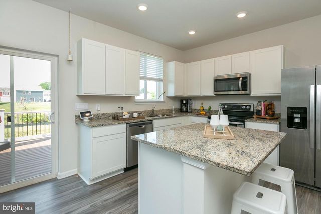 354 GUMSPRING DR, Charles Town, WV 25414