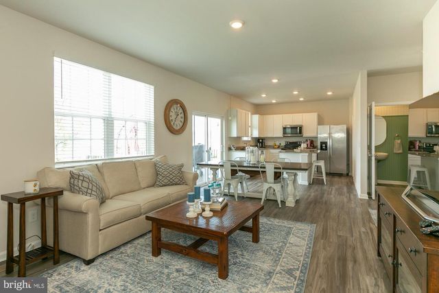 354 GUMSPRING DR, Charles Town, WV 25414