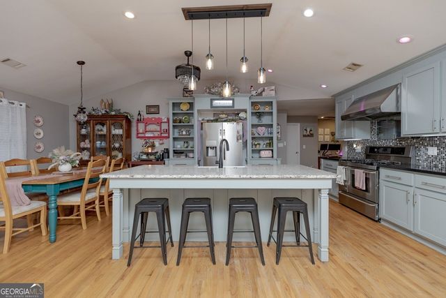 210 Granada Terrace, Warner Robins, GA 31088