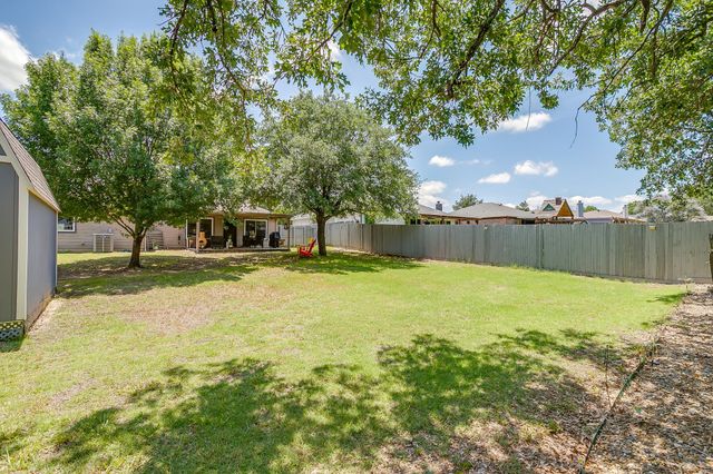 322 Dalhart Drive, Weatherford, TX 76086