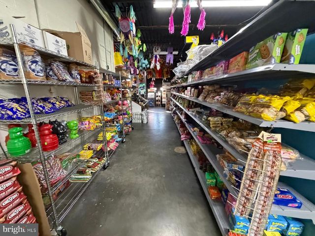 4919 VALLEY PIKE, Stephens City, VA 22655