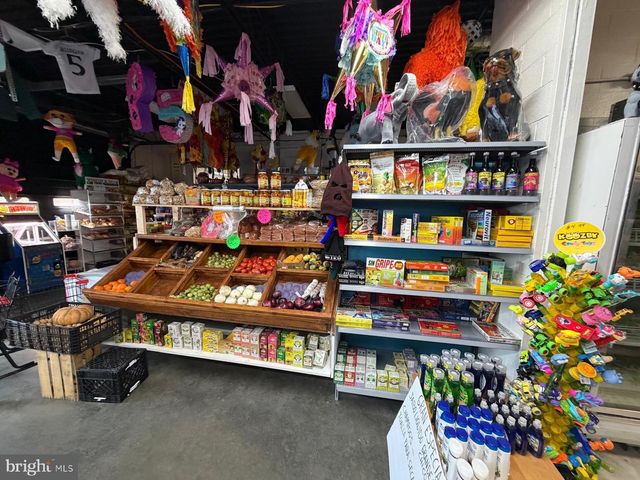 4919 VALLEY PIKE, Stephens City, VA 22655