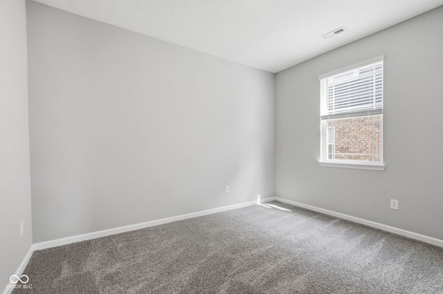 4660 W Tradwell Drive, New Palestine, IN 46163